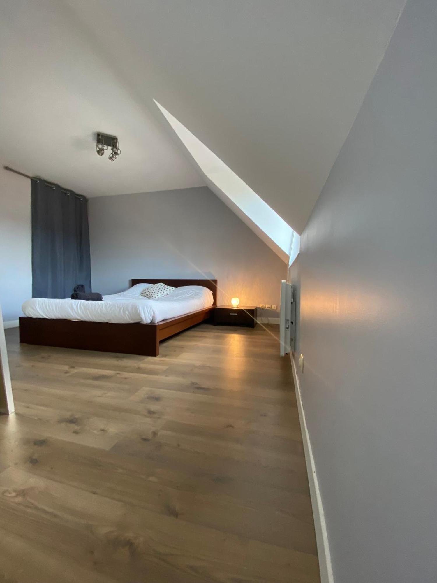 2 Chambres Hyper Centre Avec Place De Parking Et Wifi Amiens Exteriör bild