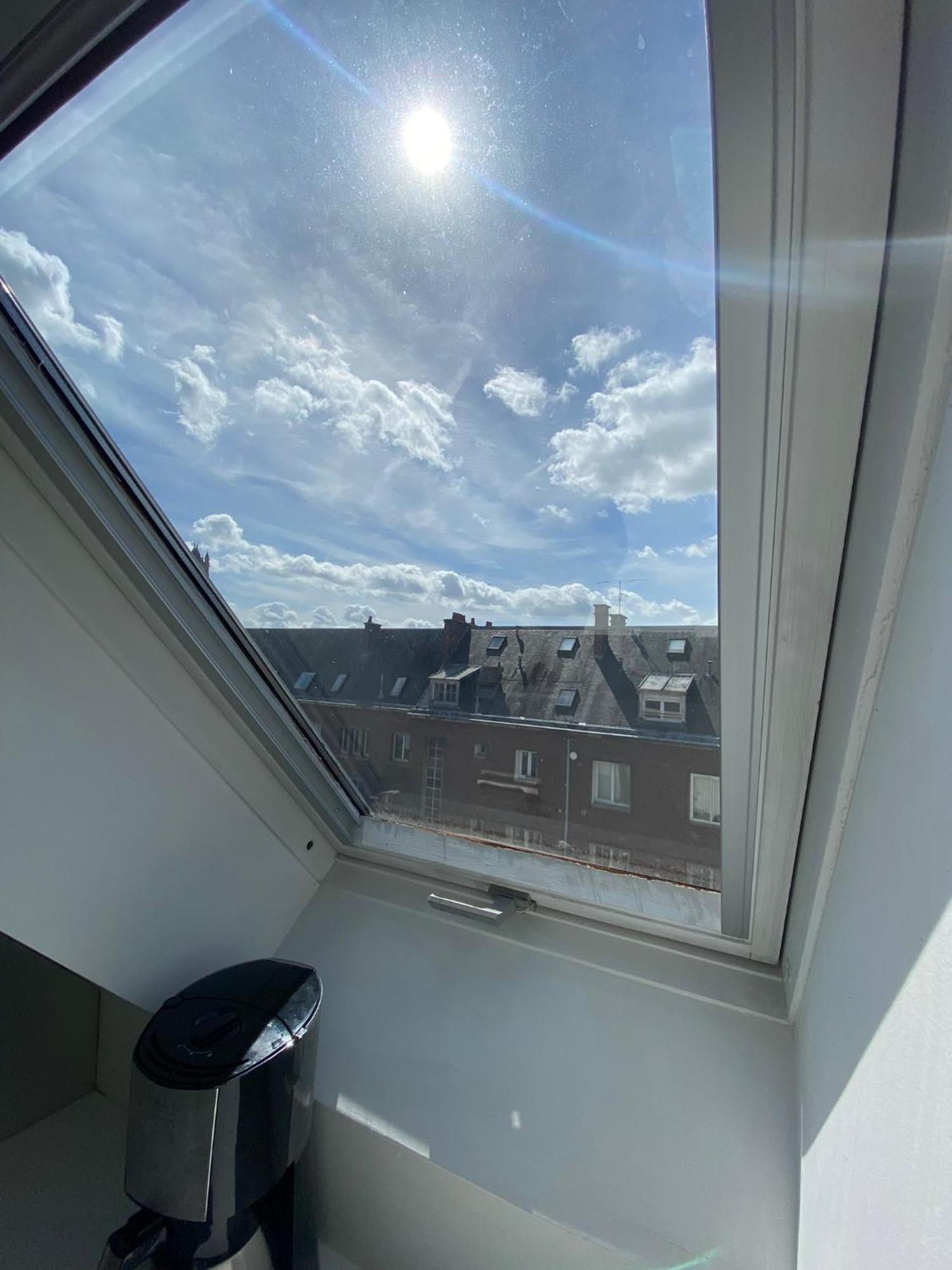 2 Chambres Hyper Centre Avec Place De Parking Et Wifi Amiens Exteriör bild
